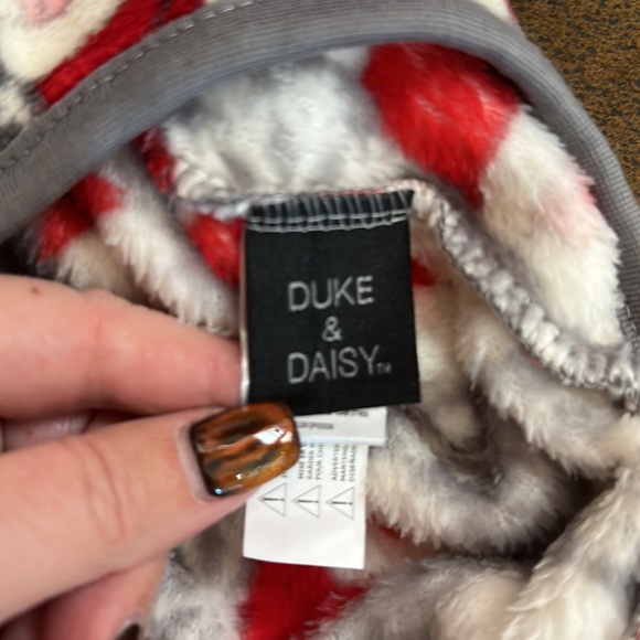 Duke & Daisy Doggie Christmas Outfit - Picture 3 of 4